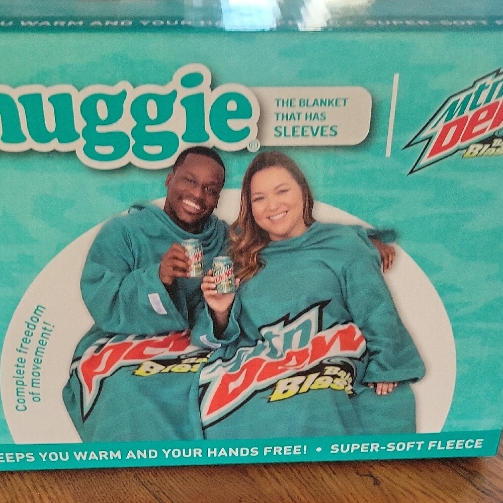Snuggie Blanket with Sleeves - Mountain Dew Baha Blast